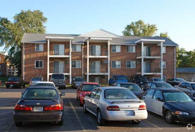 Heritage Estates Rentals - Saint Paul, MN | Apartments.com Heritage Estates Rentals - Saint Paul, MN | Apartments.com