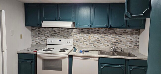 Cocina: reformas casi terminadas - 70 Rittenhouse Dr