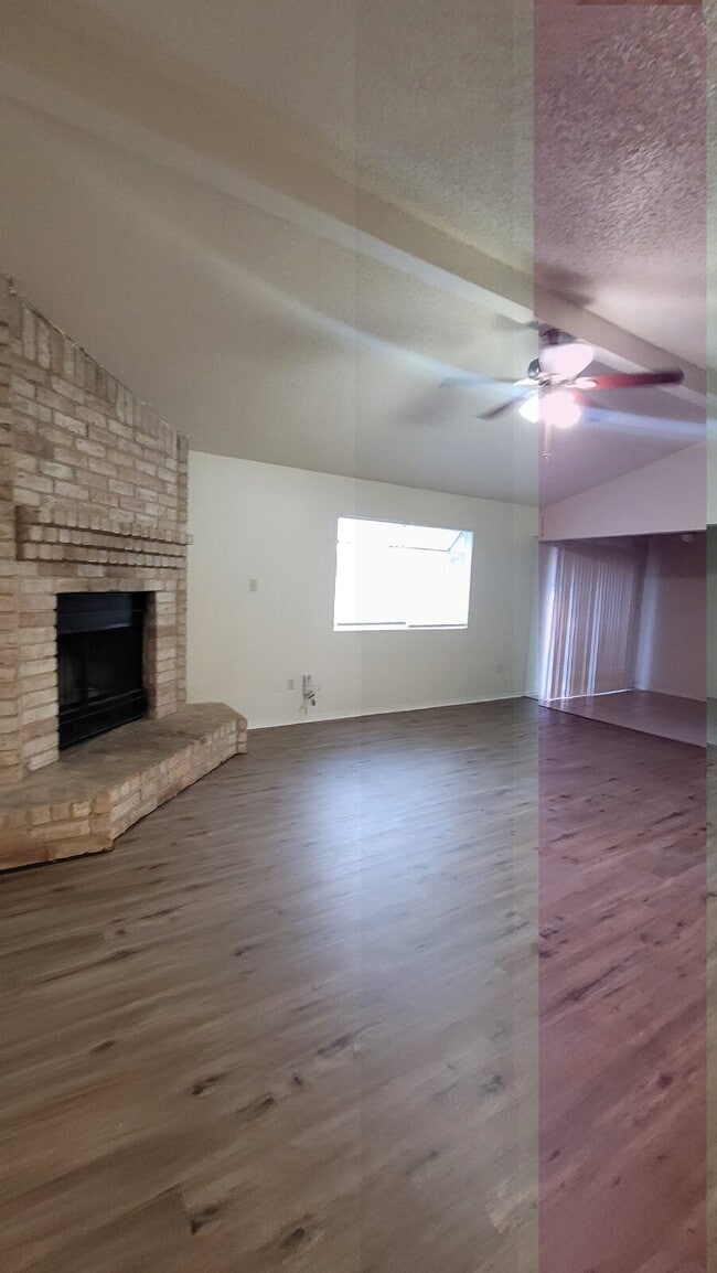 Building Photo - 18214 Almonte Ln