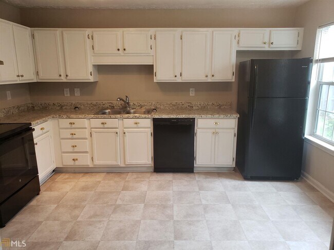 Building Photo - 7030 Panda Rd