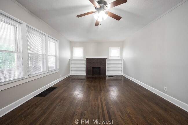 Foto del edificio - 1529 E Ohio St