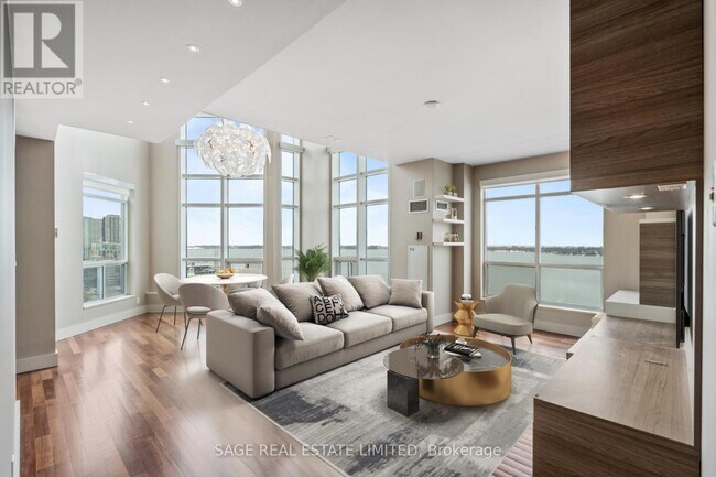 Building Photo - 410-L410 Queens Quay W