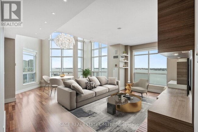 Building Photo - 410 Queens Quay W