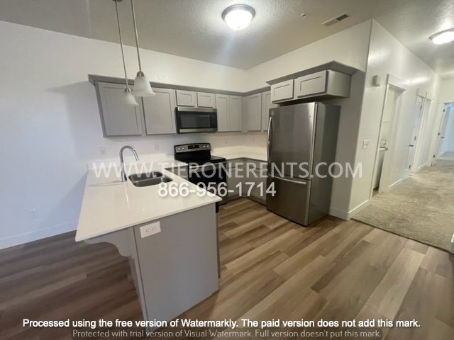 Building Photo - Beautiful 3 Bed, 2 Bath Apartment in Sarat...
