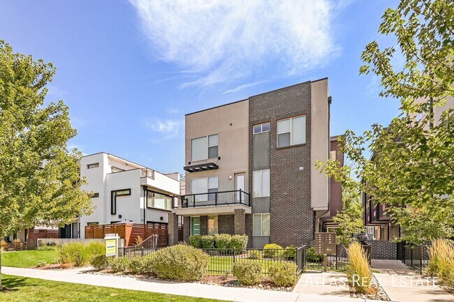 Building Photo - 1756 N Williams St