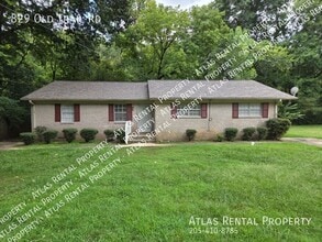 Building Photo - 829 Old Trail Rd