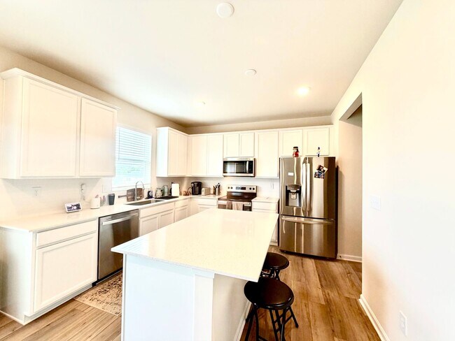 Building Photo - 1 Year Old Home Ready for You!
