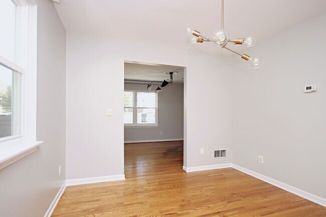 Foto del edificio - Pet-Friendly Duplex With Fenced Yard