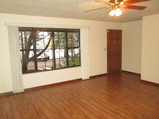Building Photo - Unfurnished - 1 Year Rental