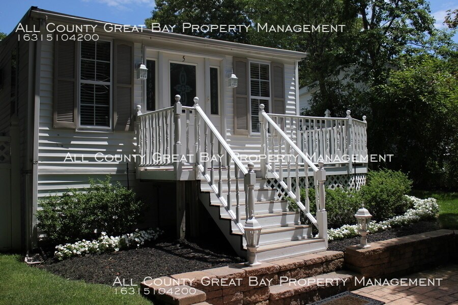 Primary Photo - 5 Vine Rd