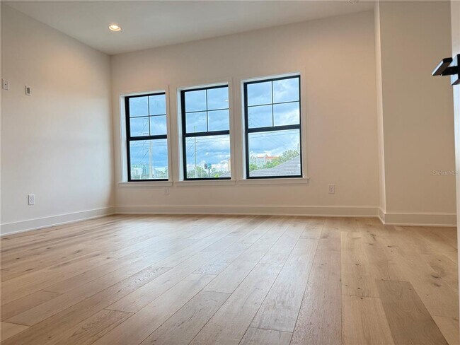 Foto del edificio - 4324 W Gray St