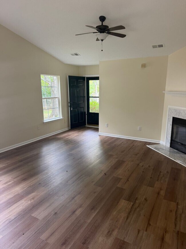 Foto del edificio - 4401 Brecon Ln