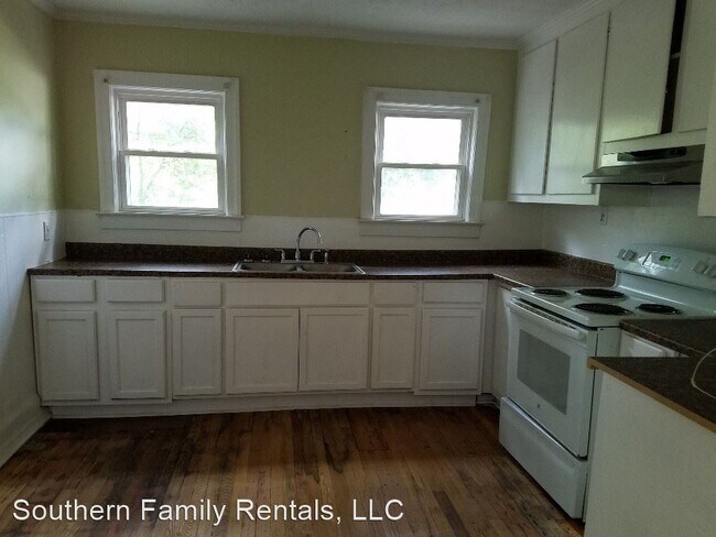 Foto del edificio - 2 br, 1 bath House - 1005 Woodrow Ave