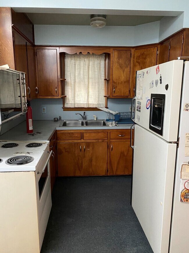 Foto del edificio - Charming 3 Bed, 1 Bath Home in Northeastern Schools!