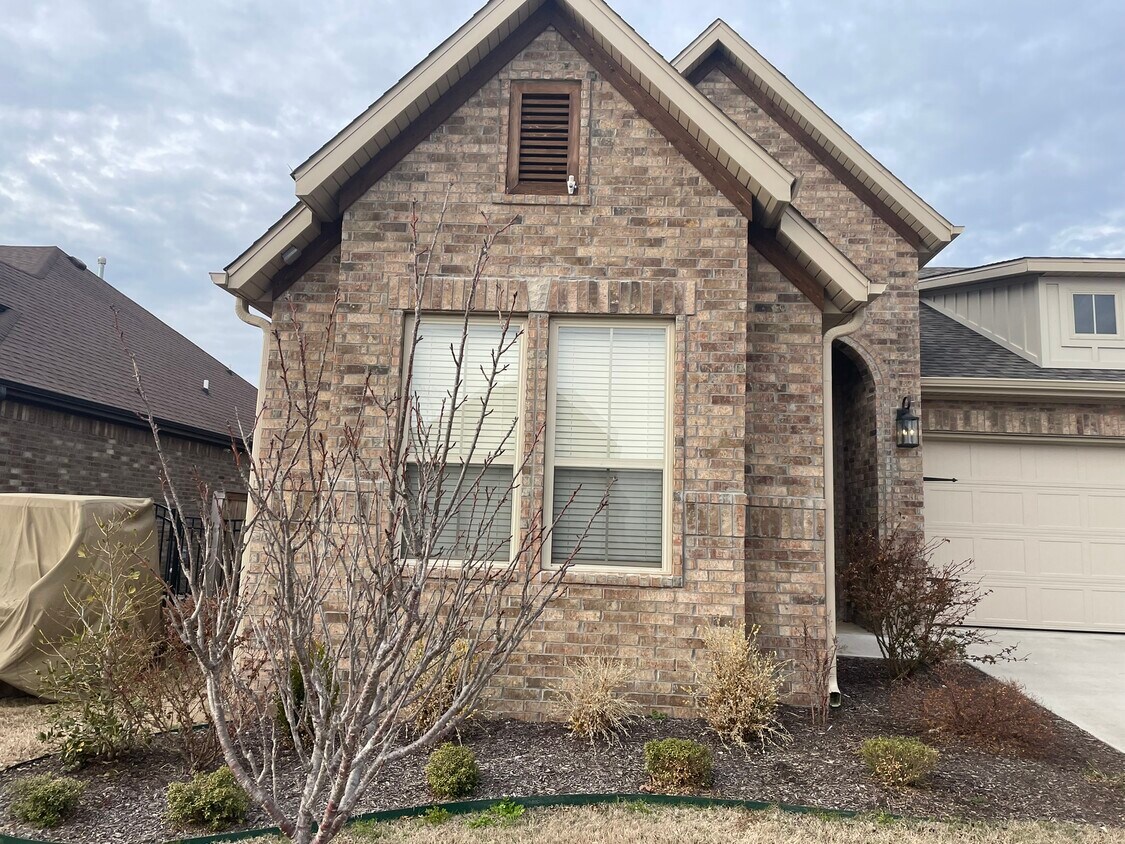 Foto principal - 2304 SW Hampton Ave