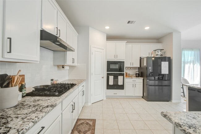 Building Photo - 8603 Herring Ln