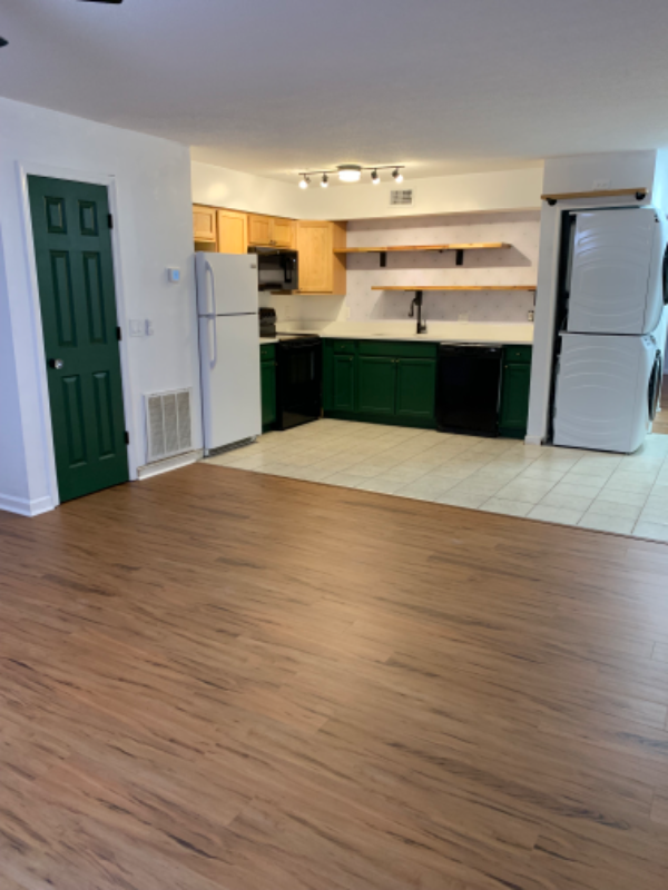 Foto principal - 421 Cambridge Cir