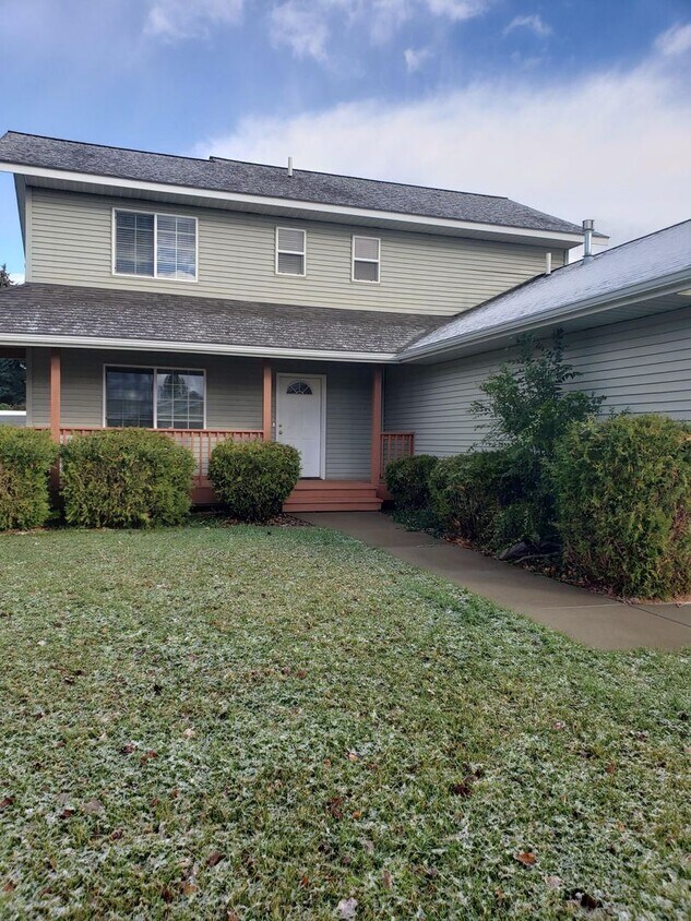 3 br, 2.5 bath House 3 Darlene Rd House Rental in Columbia Falls