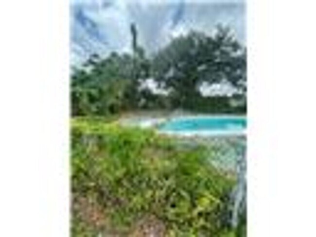 Foto del edificio - SODO Pool Home in Blankner/Boone school di...