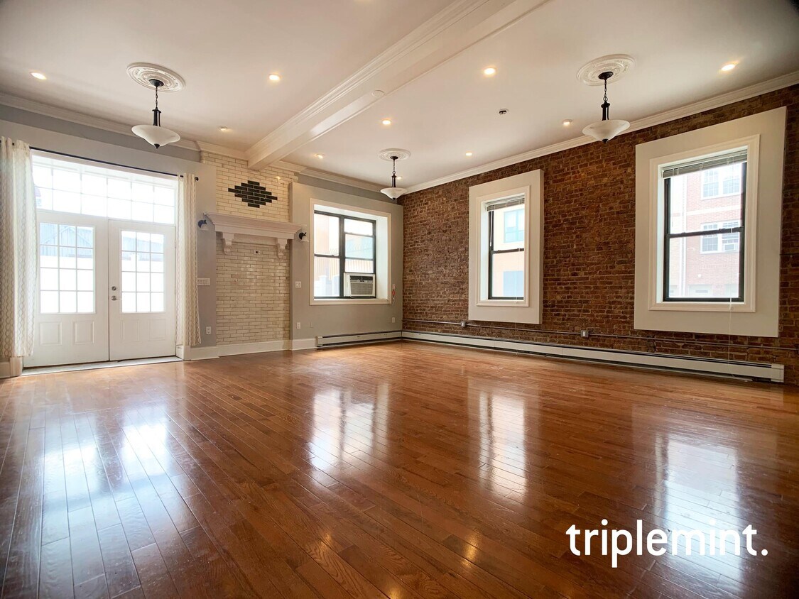 350 Irving Ave Unit 1R, Brooklyn, NY 11237 Apartment for Rent in