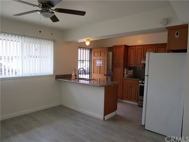 Building Photo - 613 S Indian Hill Blvd