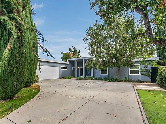 Primary Photo - 6236 Capistrano Ave