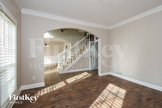 Building Photo - 47 Camelot Ct