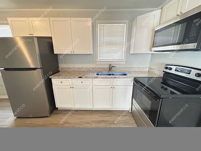 Foto del edificio - 1533 Northcut Ct