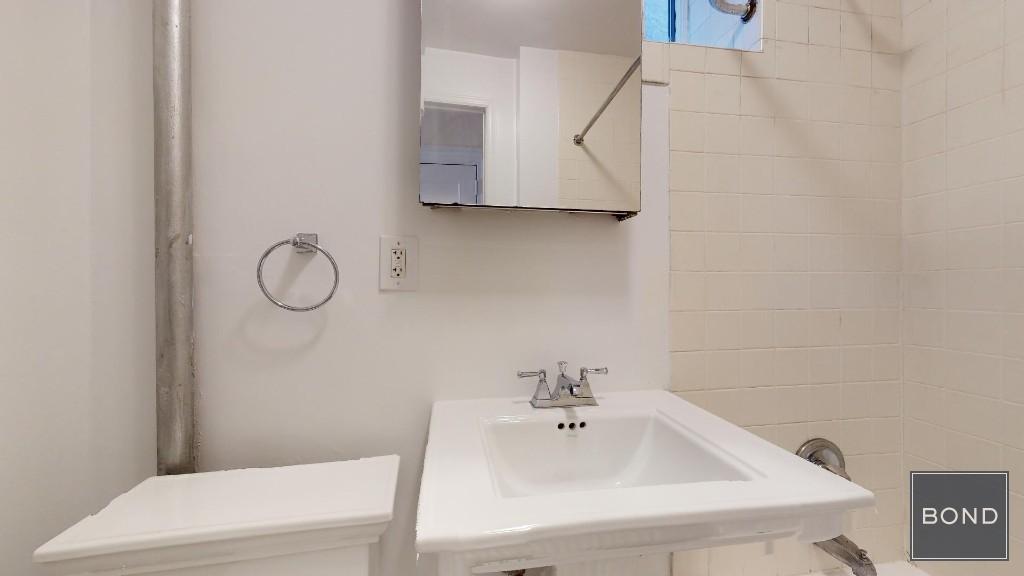 Building Photo - 207-209 West 11th Street