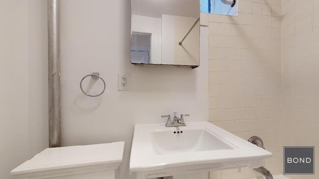 Building Photo - 207-209 West 11th Street