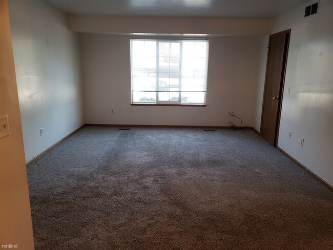 Building Photo - 8300 Shields Dr