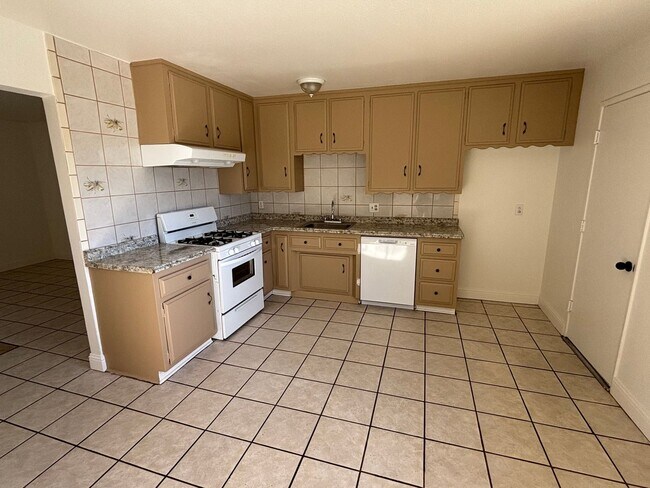 Foto del edificio - 1125 W Tunnell St