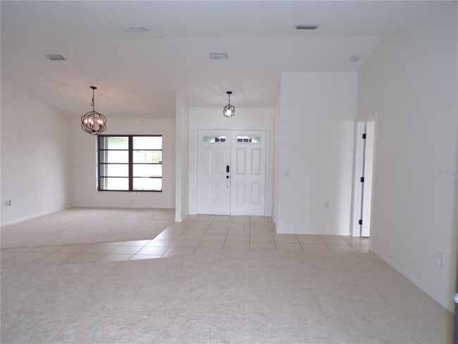 Foto del edificio - 2437 Greenland Ct