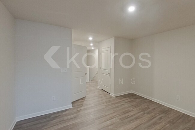 Building Photo - 308 Ironwood Ct