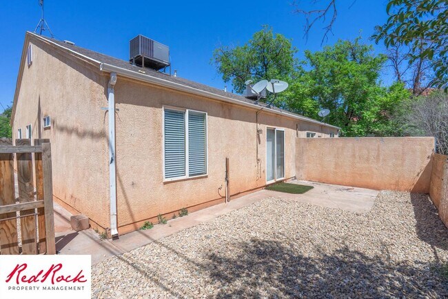 Foto del edificio - Charming 3 Bed, 2 Bath Home in the Heart of St. George!