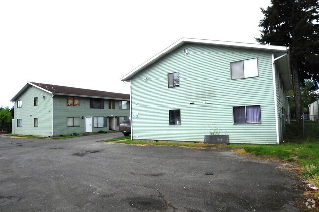 Building Photo - 1028 Cedar Ave