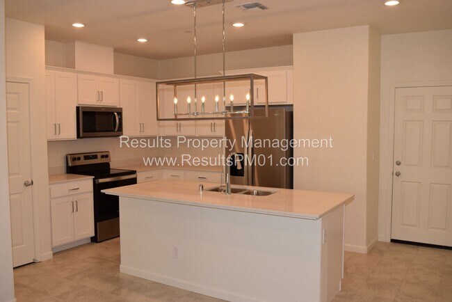 Building Photo - 3 br, 2.5 bath House - 7869 Paseo De Daly