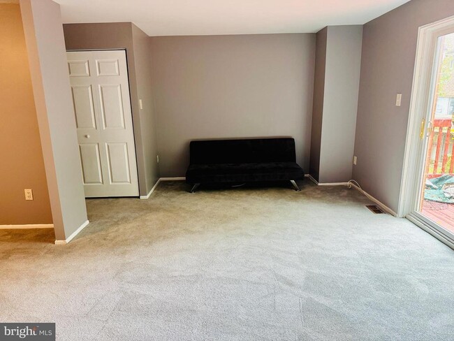 Building Photo - 9021 Early April Way