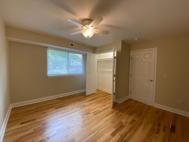 Foto del edificio - One bedroom one bathroom apartment off of West Union - Downtown Morganton