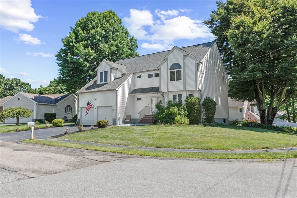 Foto principal - 54 Jennifer Rd