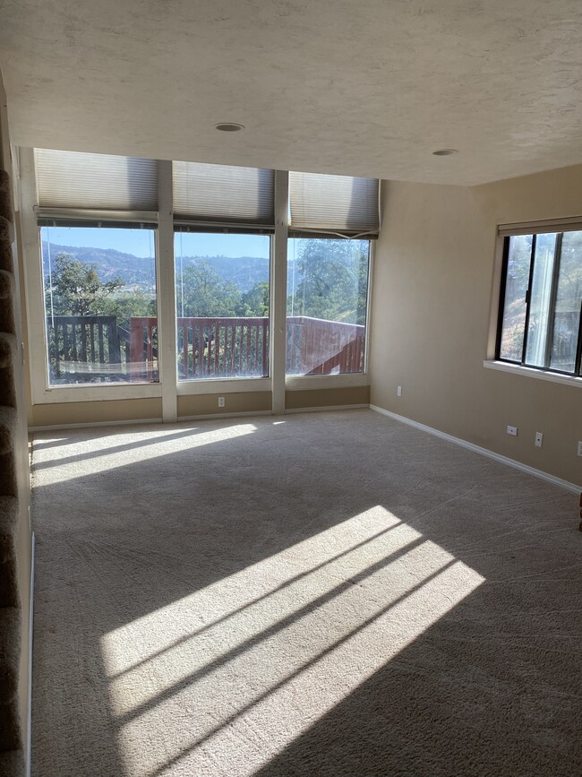 Building Photo - 24490 Willow Pass Dr