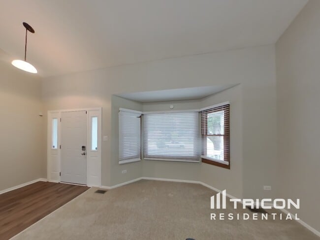 Foto del edificio - 1414 Lakewood Dr
