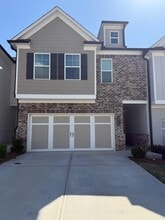 Building Photo - 5036 Silver Fox Trl