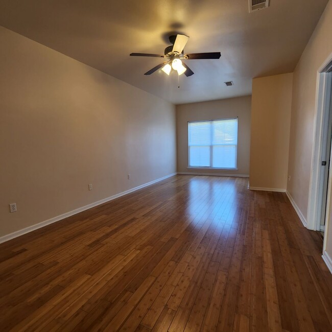 Foto del edificio - Denham Springs-Maplewood Drive