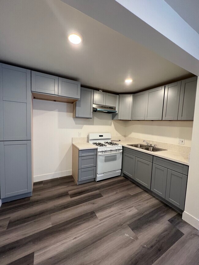 Building Photo - 13843 Sherman Way