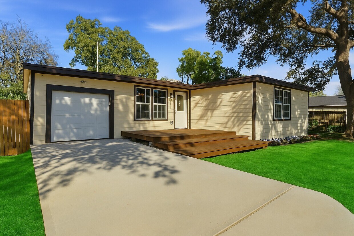 Foto principal - 2614 28th Ave N