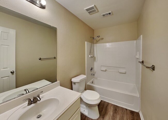Foto del edificio - 1302 Spanish Moss Dr