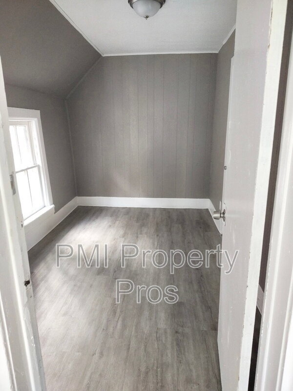 Foto del edificio - 2632 N 24th Pl