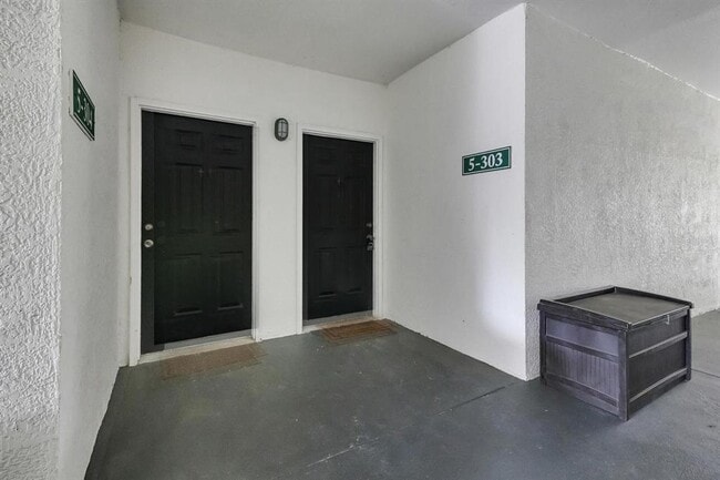 Foto del edificio - 2705 Maitland Crossing Way