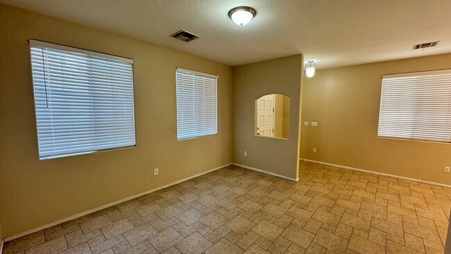 Building Photo - Gated 3 BDRM Master BDRM downstairs
